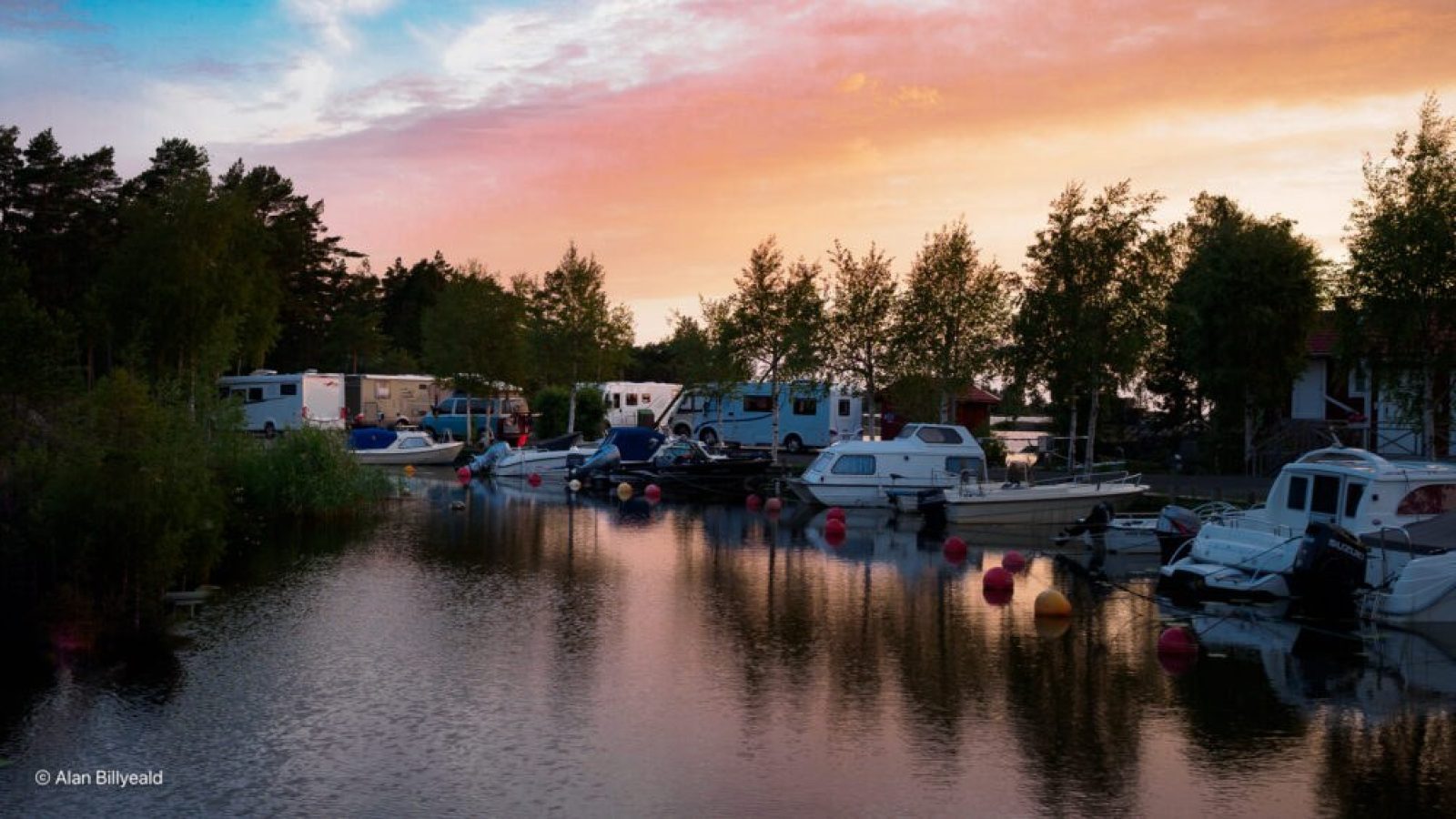 Mohagen Bil | Vänern rundt med bobil