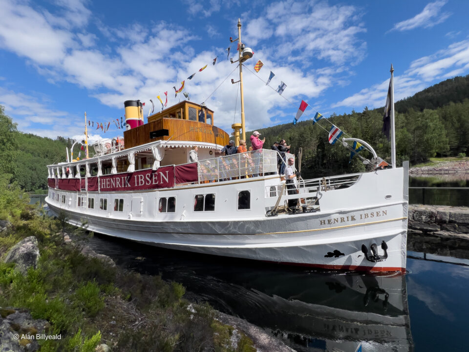 MS Henrik Ibsen